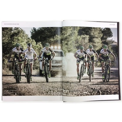 フォトブック　MULTIVAN MERIDA BIKING TEAM: FULL GAS