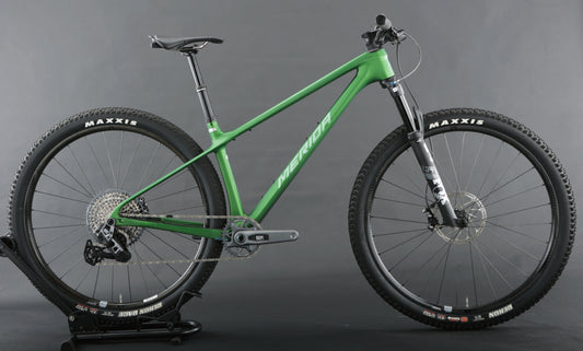 【状態ランクA】 ❘ 【M286】BIG.NINE TR 8000 ❘ 41cm(M)