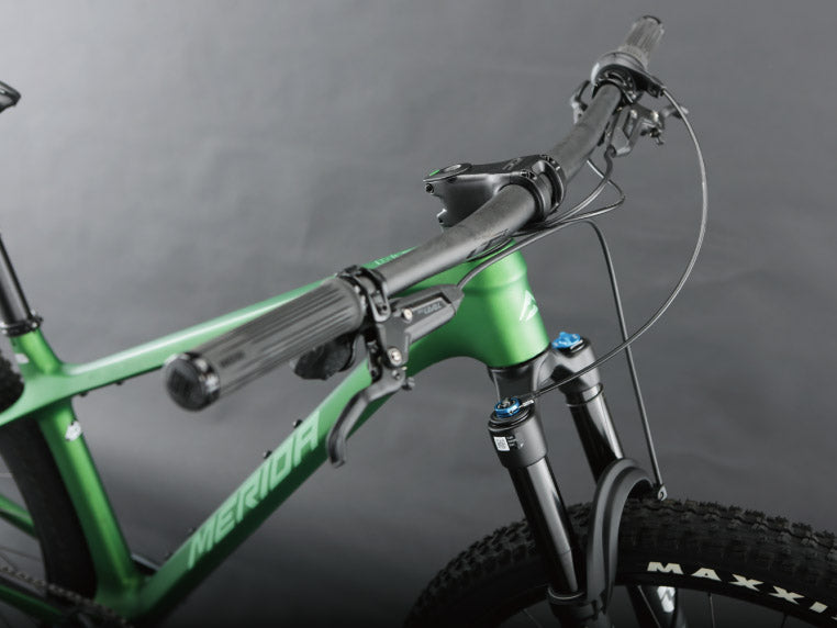 状態ランクA】｜【M286】BIG.NINE TR （2025 ビッグナイン）8000｜41cm