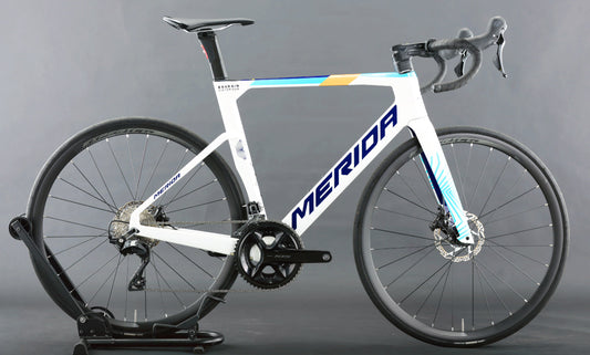 【状態ランクC】 ❘ 【M358】REACTO 4000 ❘ 54cm(M)