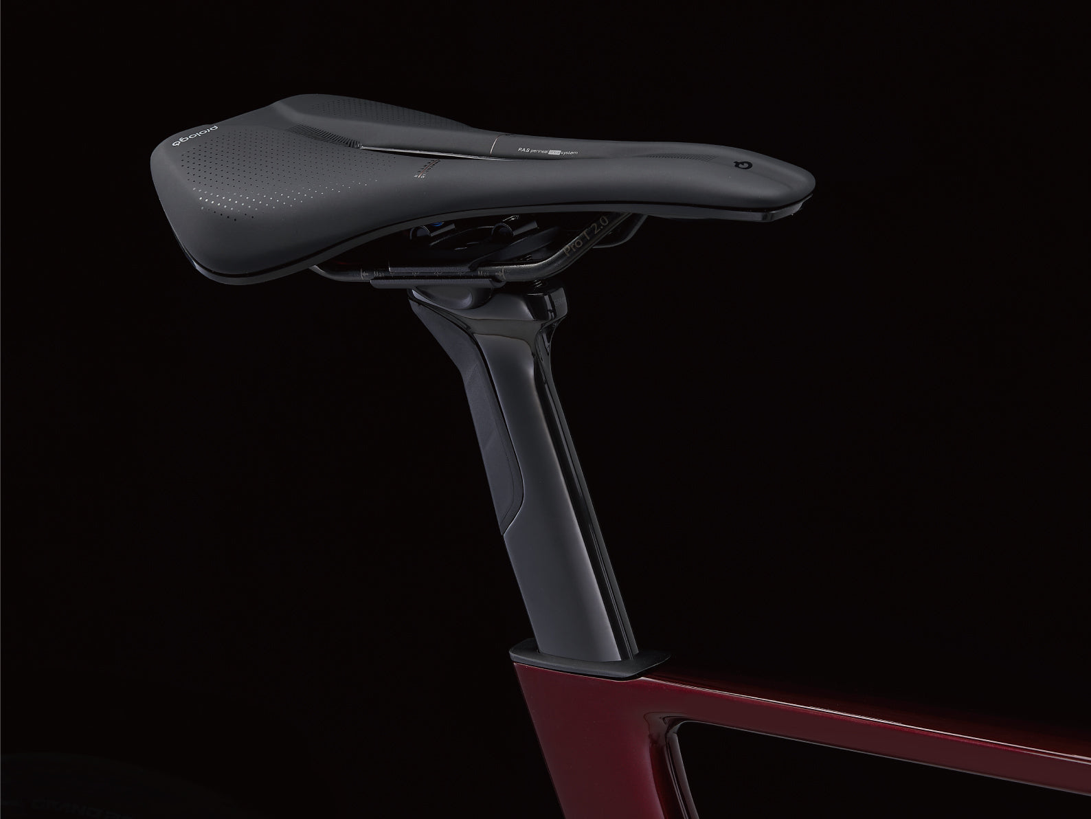 REACTO（リアクト） 4000｜ECサイト限定カラー｜MERIDA公式オンライン