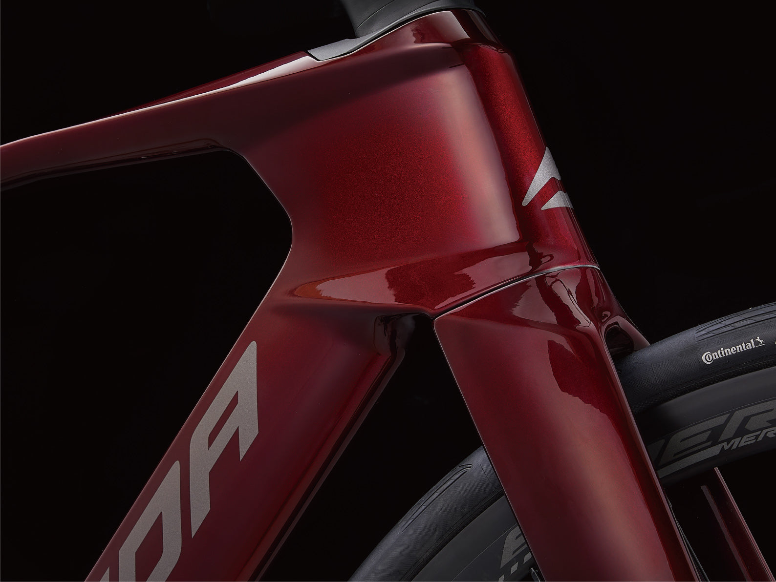 REACTO（リアクト） 4000｜MERIDA公式オンラインショップ｜MERIDA SHOP